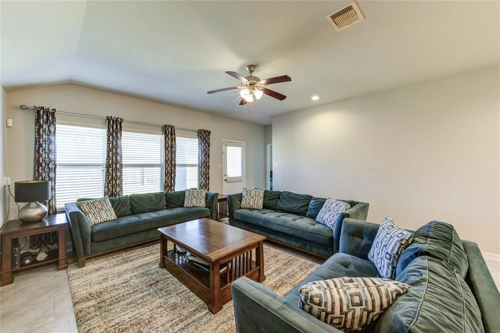Photo of 9011 Hemlock Drive