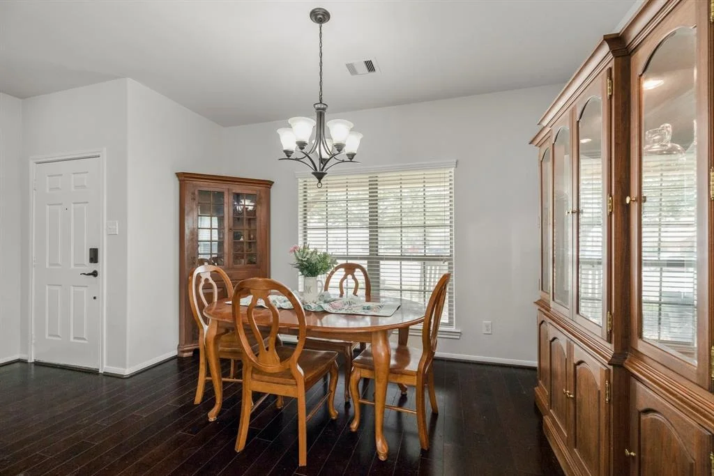 Photo of 2807 Lockeridge Bend Drive