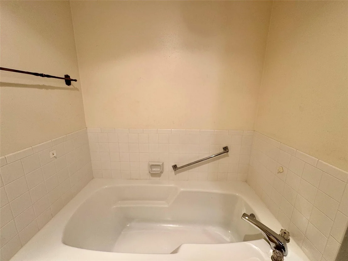 Photo of 220 B H Carroll