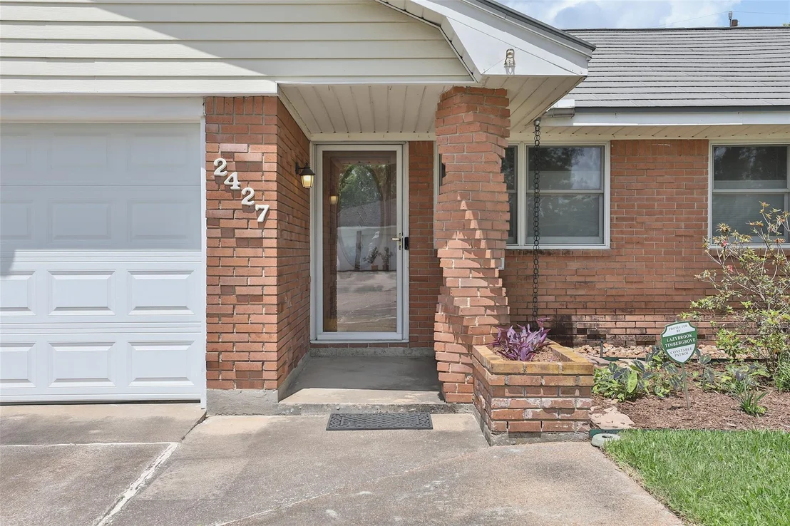 Photo of 2427 Willowby Drive
