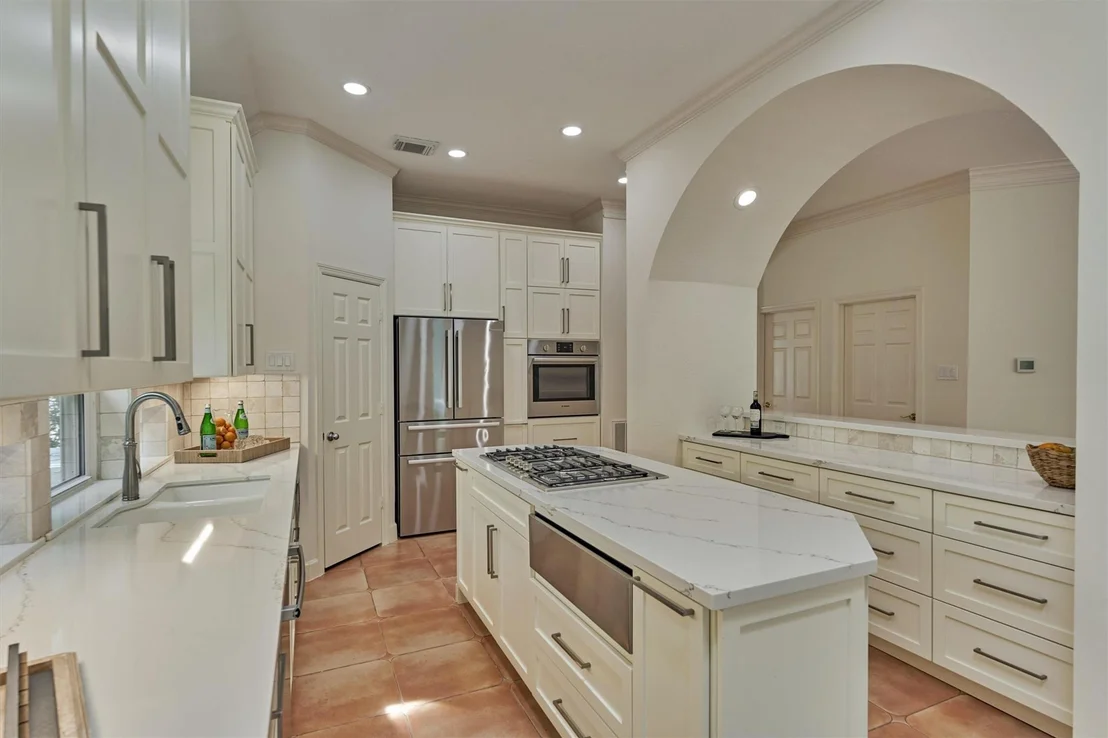 Photo of 66 S Castlegreen Circle