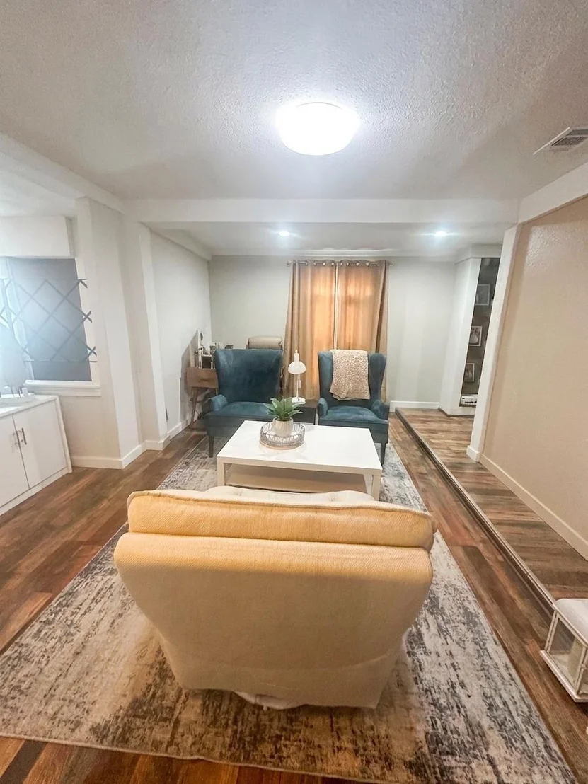Photo of 1402 James Drive