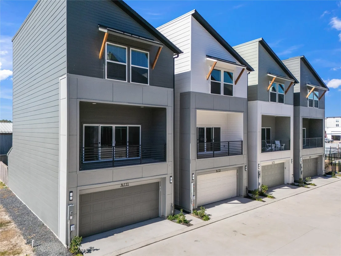 Photo of 4712 Moving Meadows Drive