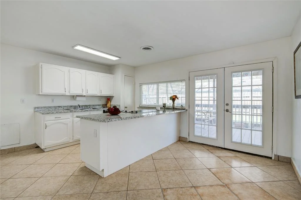 Photo of 6839 Tara Drive