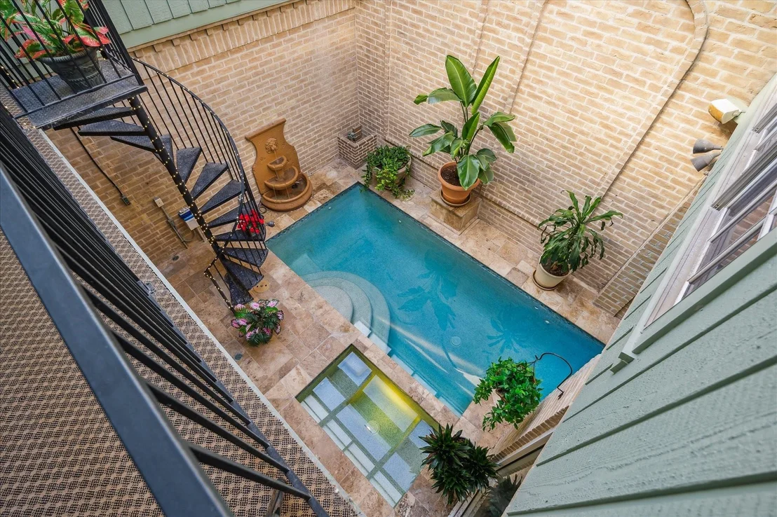 Photo of 45 Bayou Pointe Drive