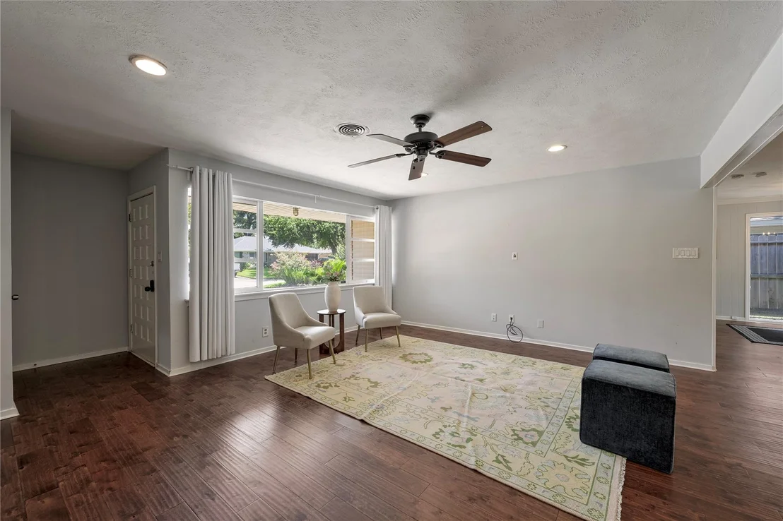 Photo of 515 Azaleadell Drive