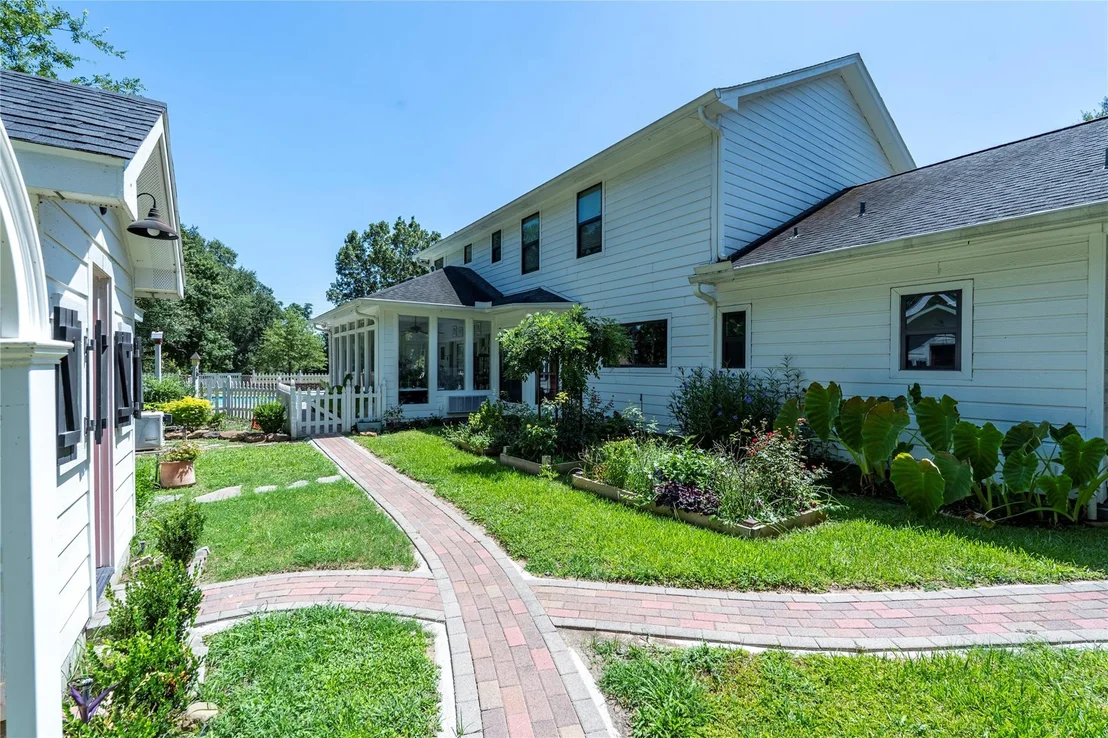 Photo of 5368 Franz Road