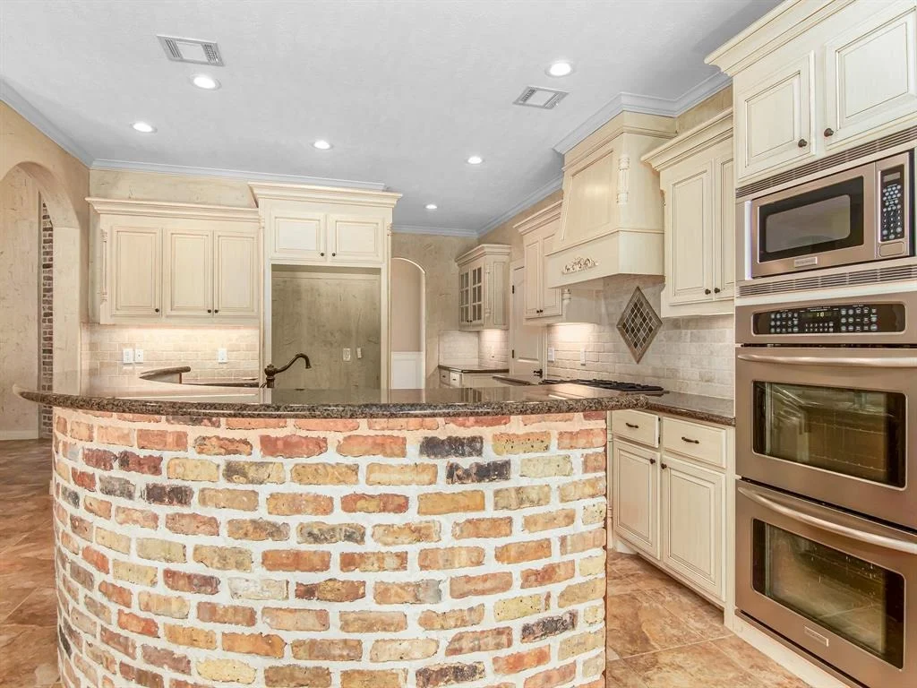 Photo of 5805 Lexington Circle