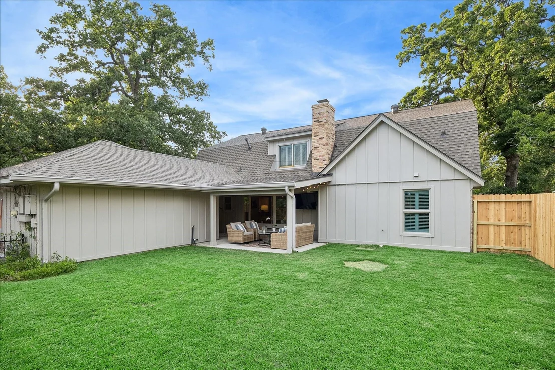 Photo of 13931 Taylorcrest Road