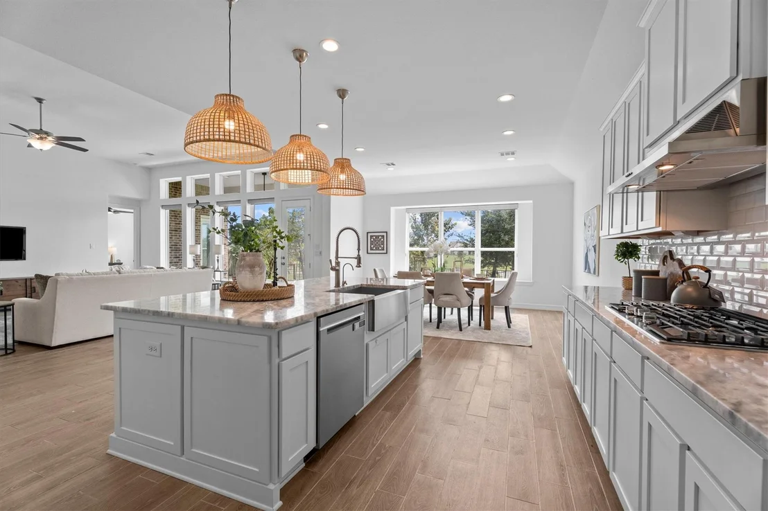 Photo of 7335 Laguna Lake Drive