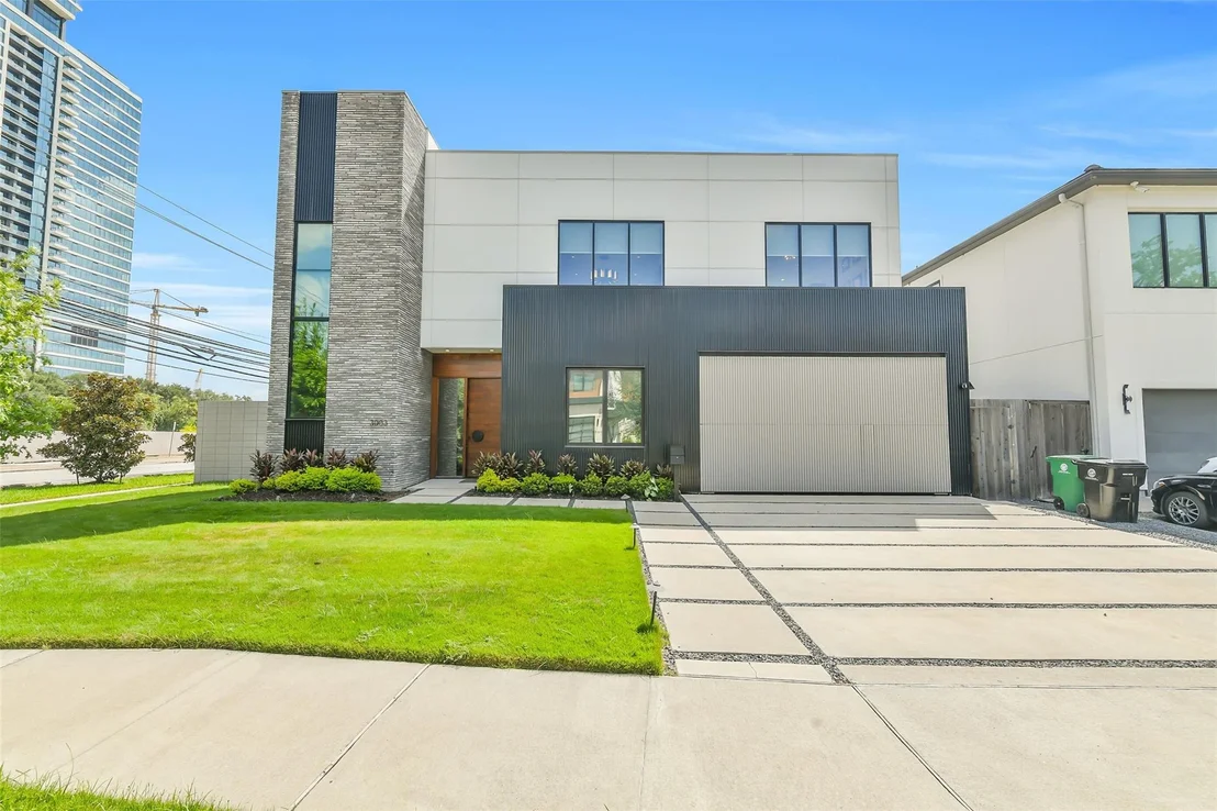 Photo of 3003 Virginia Street