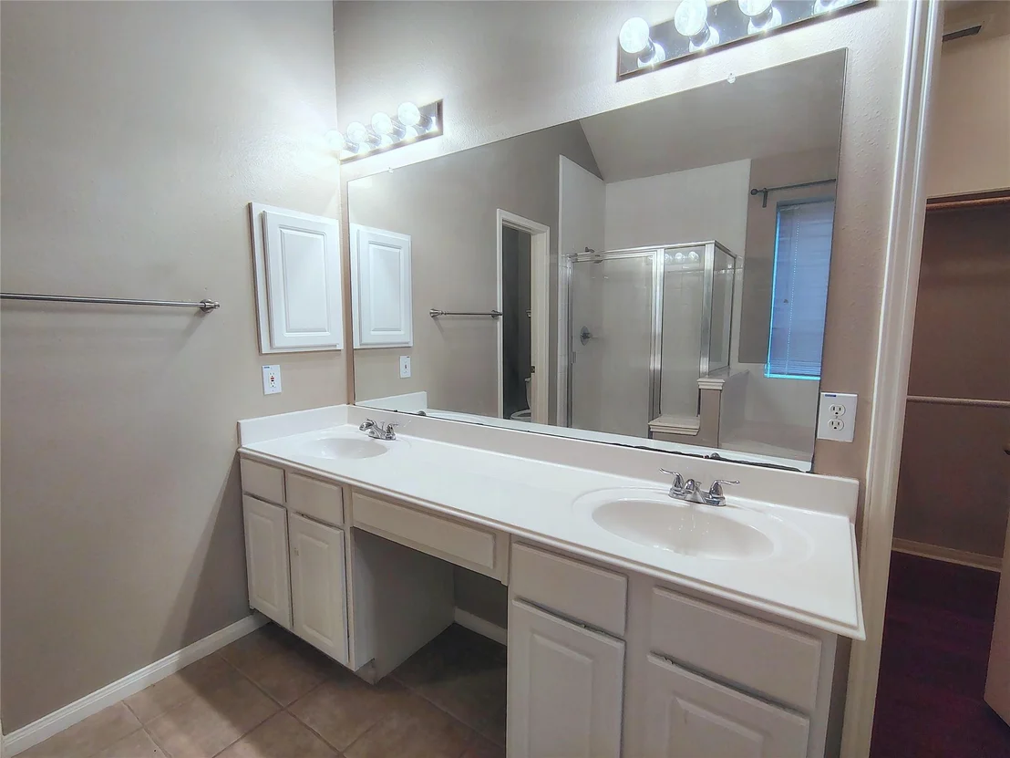 Photo of 3511 Glenhill Drive