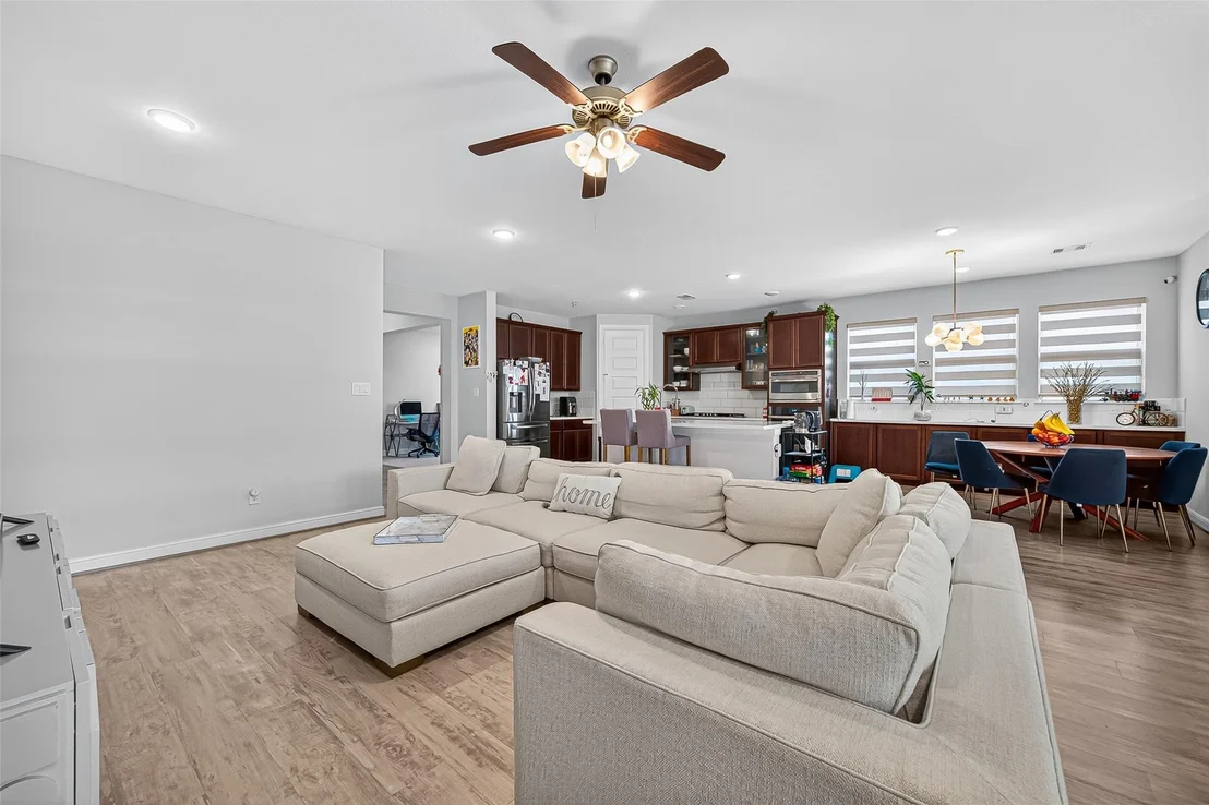Photo of 8507 Lockridge Valley Trail