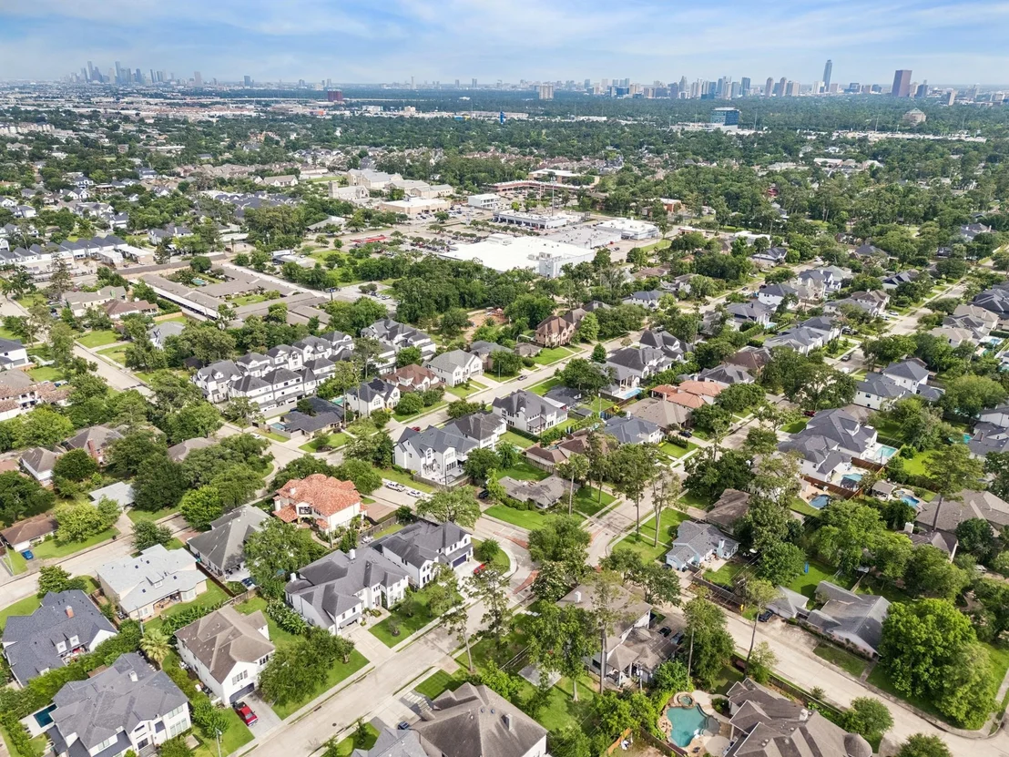 Photo of 1601 Pine Chase Drive