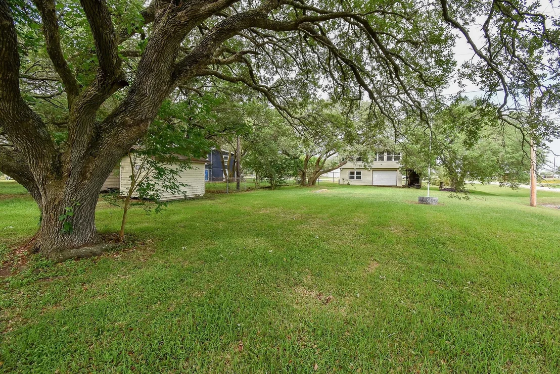 Photo of 225 Swallow Drive