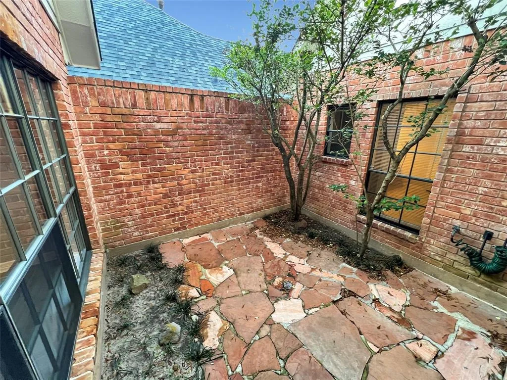 Photo of 6202 Squires Court