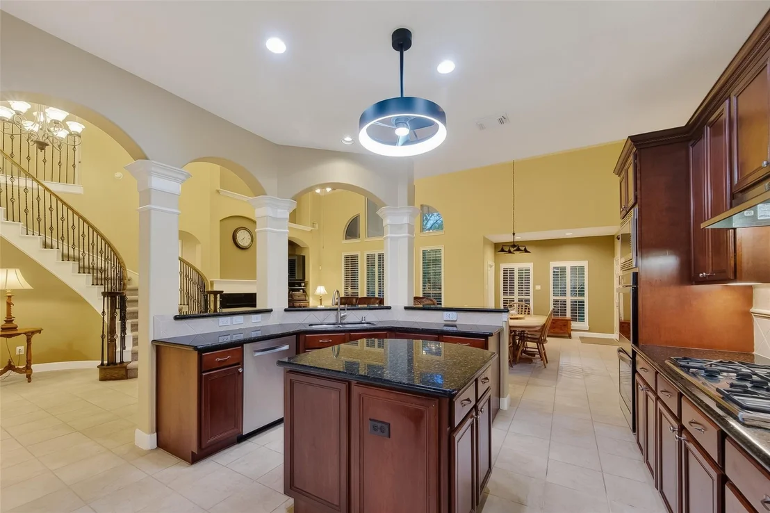 Photo of 14327 Norhill Pointe Drive