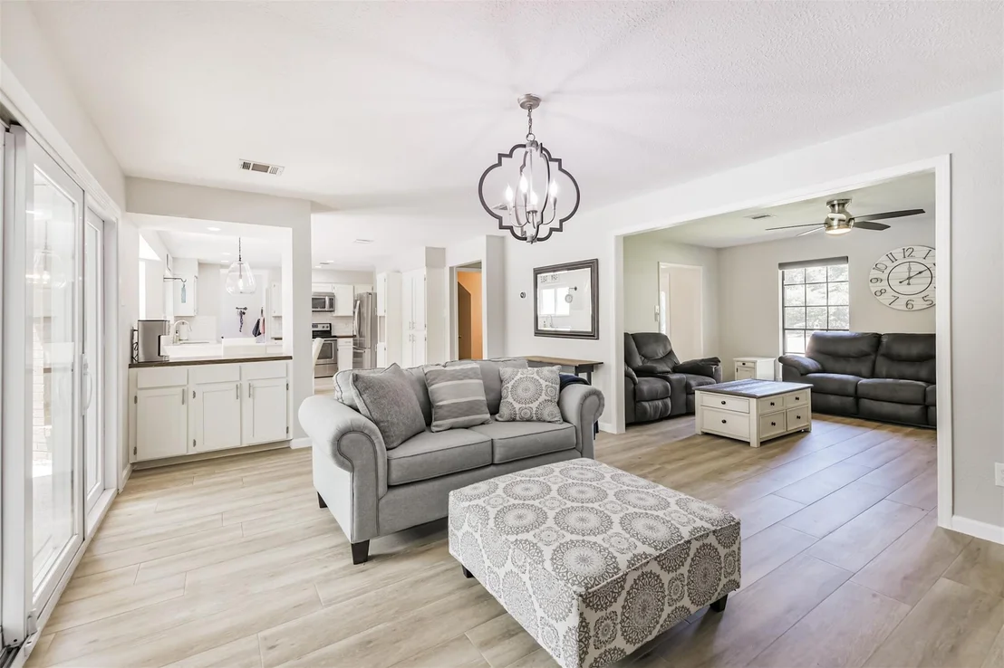 Photo of 2604 Silver Falls Drive