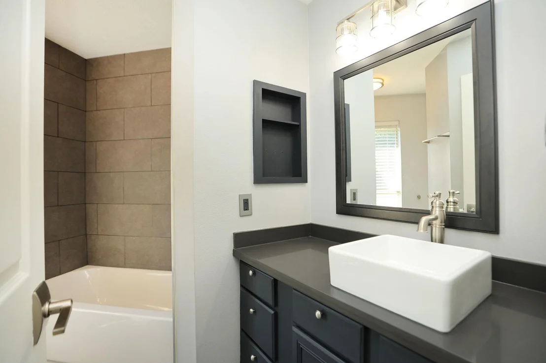 Photo of 10403 Twin Oak Drive