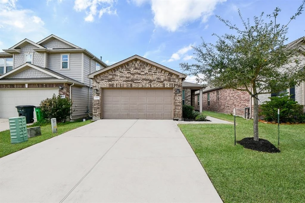 Photo of 6839 Knoll Spring Way