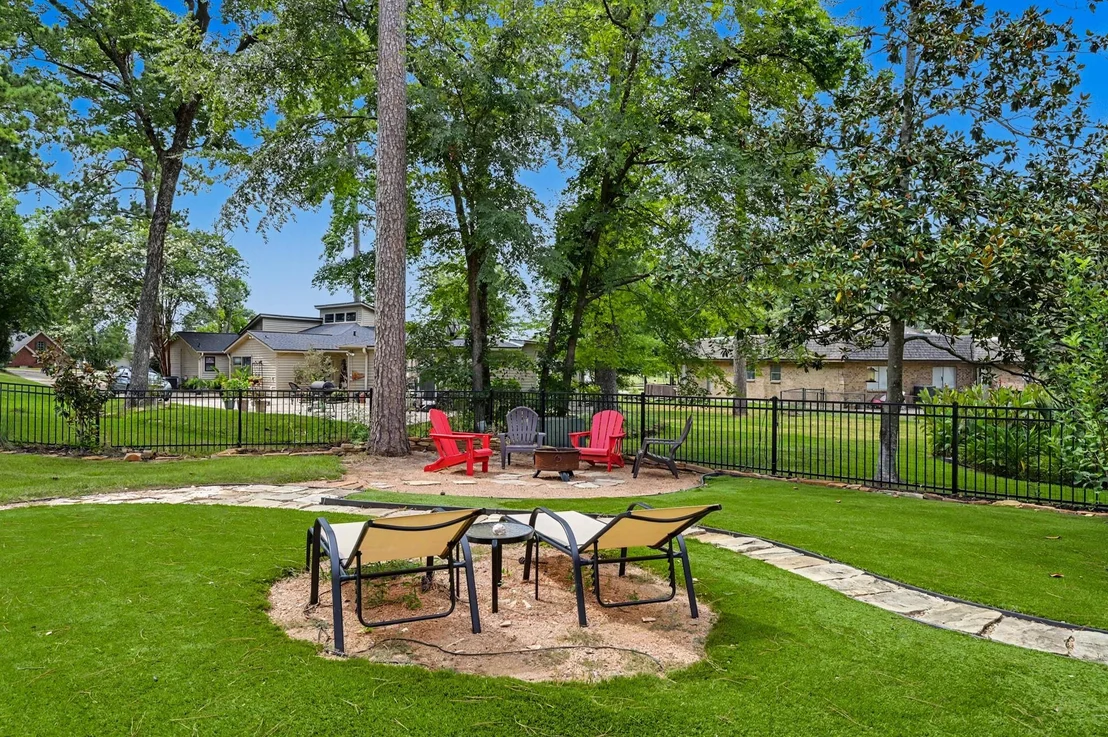 Photo of 15211 Jamaica Drive