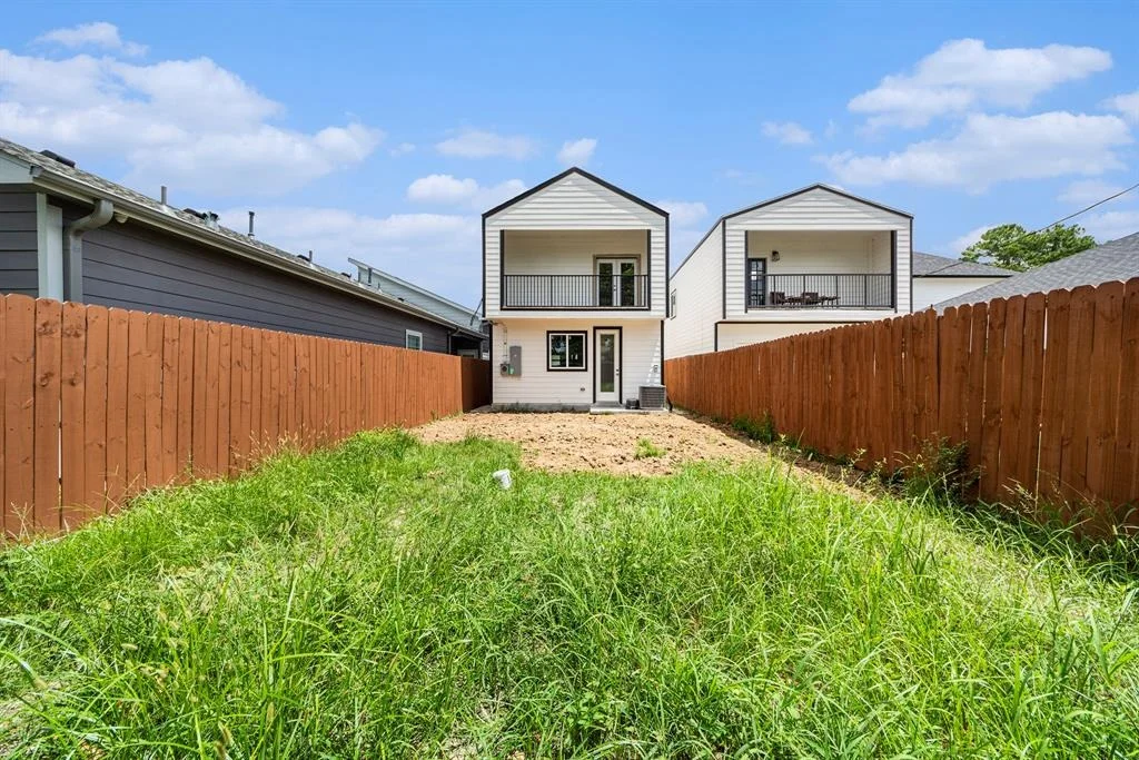 Photo of 10009 Morocco Road