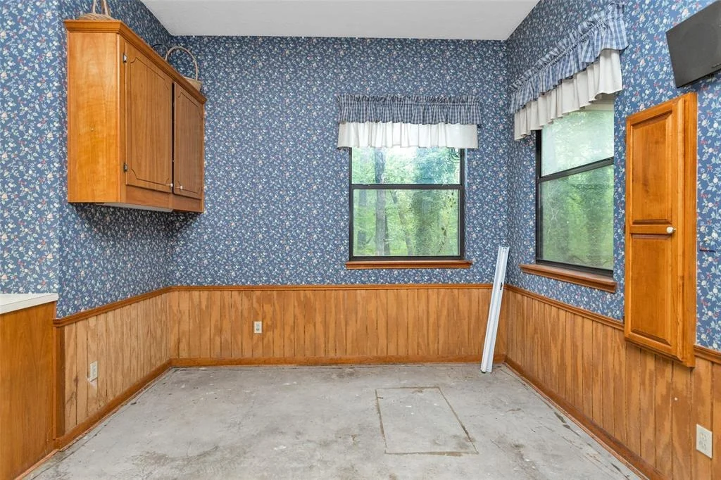 Photo of 24614 Spruce