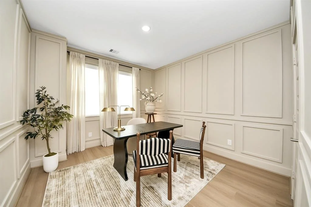 Photo of 2204 Diagonal Lane