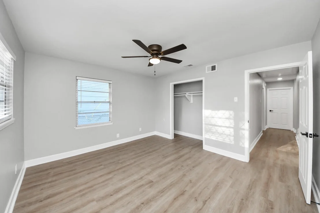 Photo of 1812 Locklaine Drive
