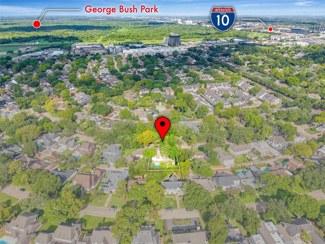 Photo of 903 Crossroads Drive