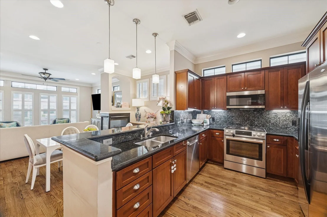 Photo of 38 Riva Row