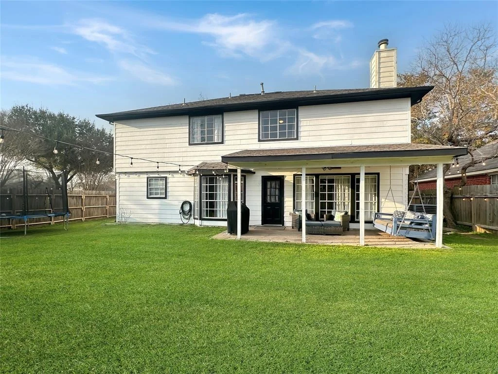 Photo of 23935 Scrivener Lane