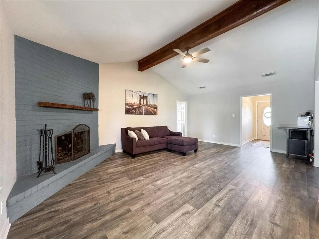 Photo of 712 Molina Drive
