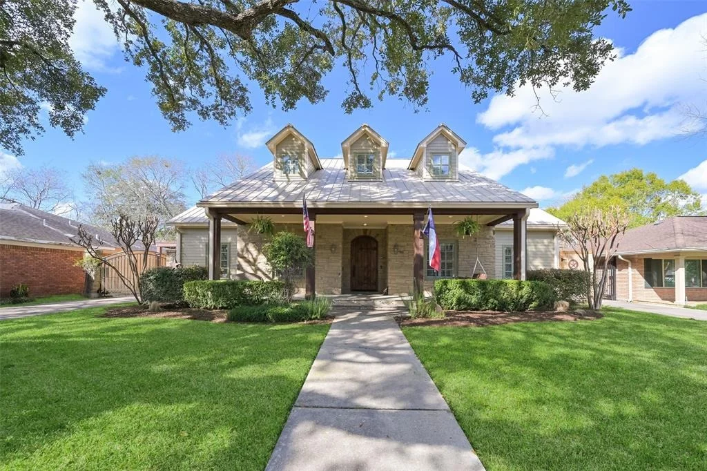 Photo of 3738 Blue Bonnet Boulevard