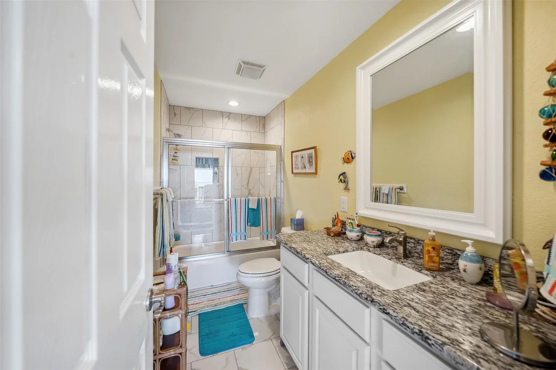 Photo of 521 Beachfront Drive