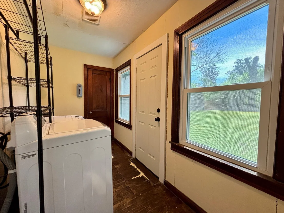 Photo of 1017 W Austin Street