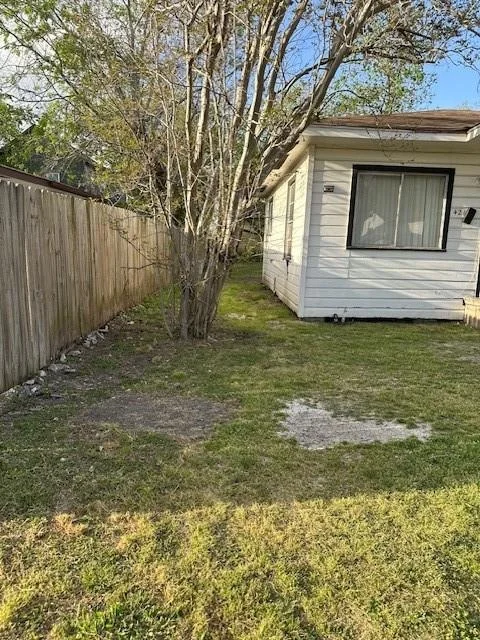 Photo of 421 De Haven Street
