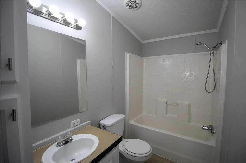 Photo of 26885 Long Street