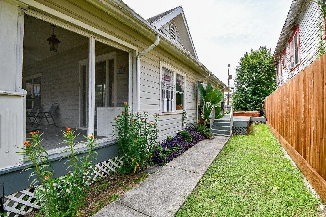 Photo of 90 Dennis Street