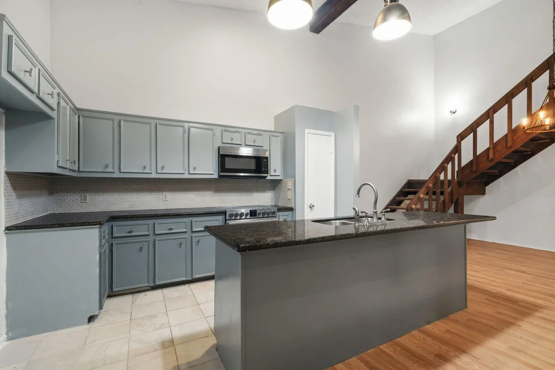 Photo of 2931 Whitman Drive