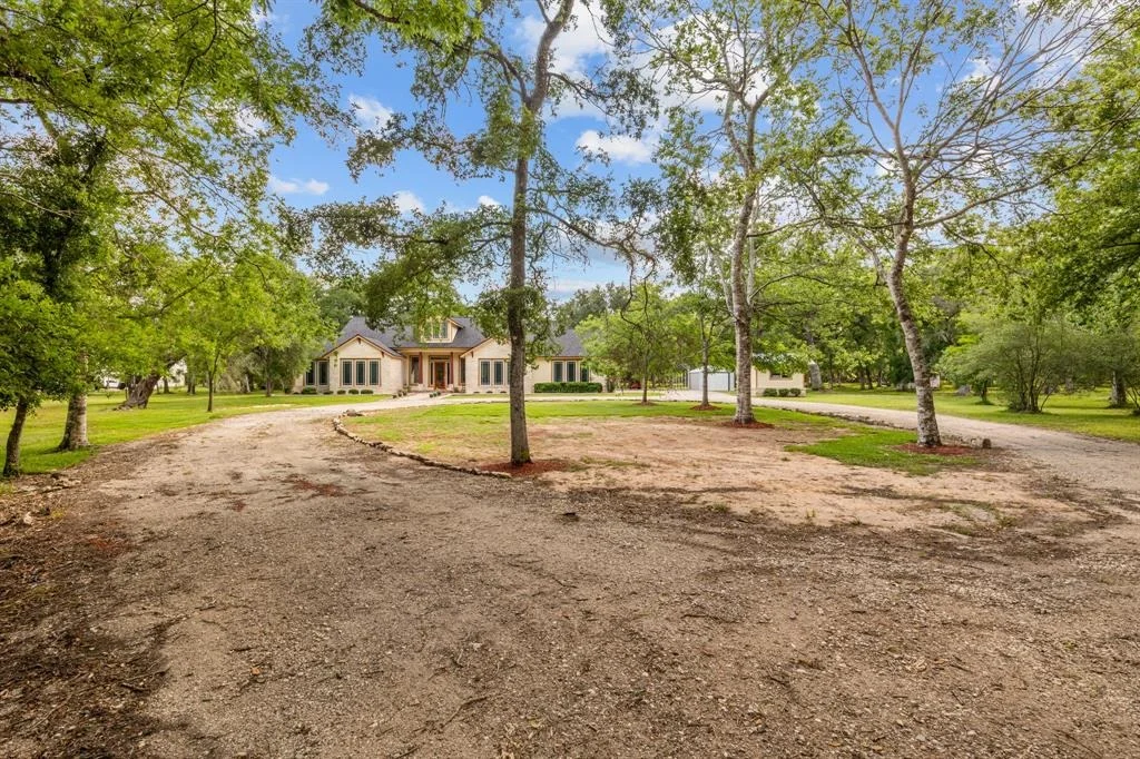 Photo of 18206 River Oaks Road