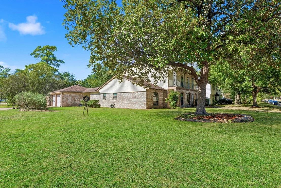 Photo of 17603 Loring Lane