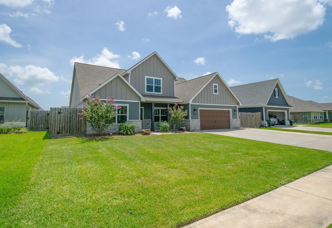 Photo of 16 Greystone Court