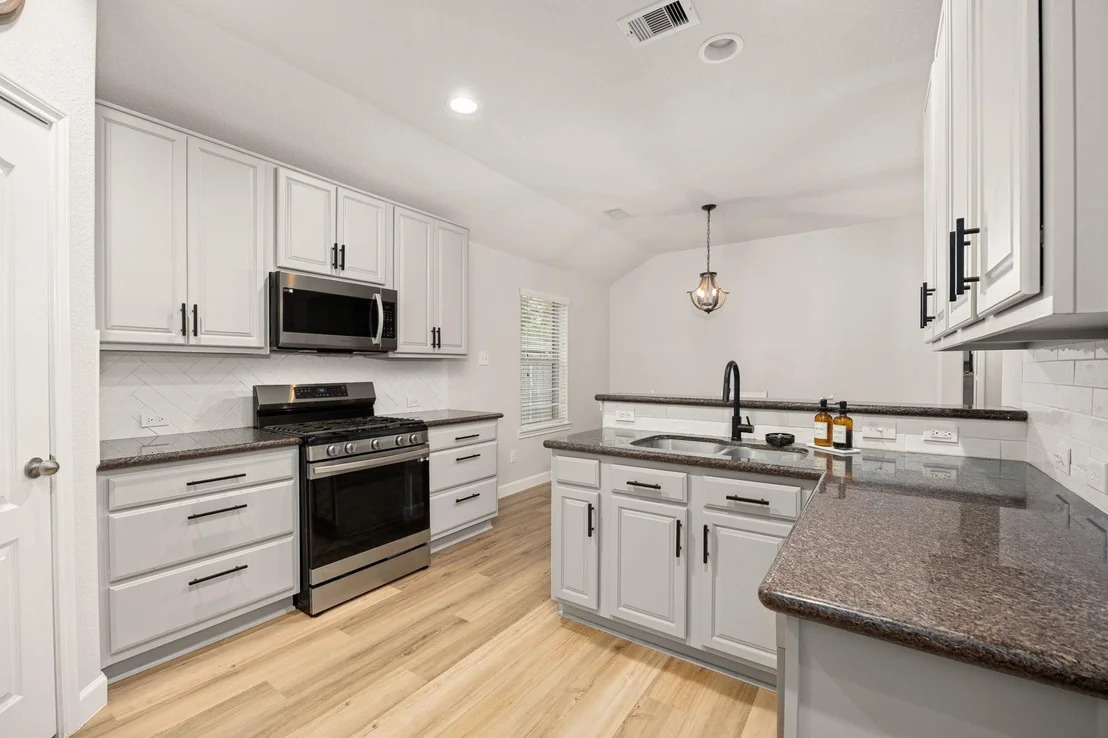 Photo of 922 Fife Drive