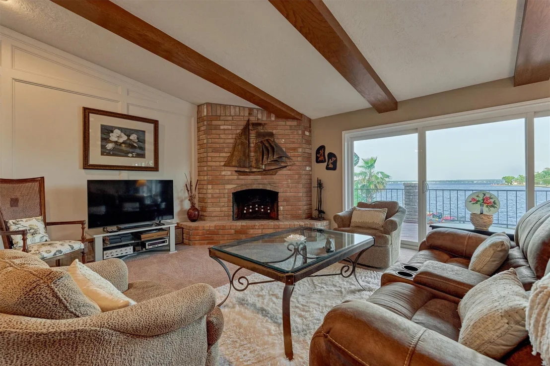 Photo of 11831 Thoreau Drive