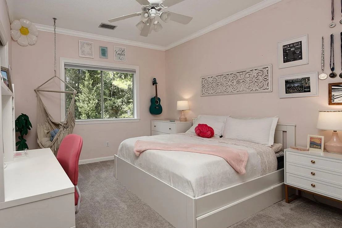 Photo of 6 Orchard Pines Place