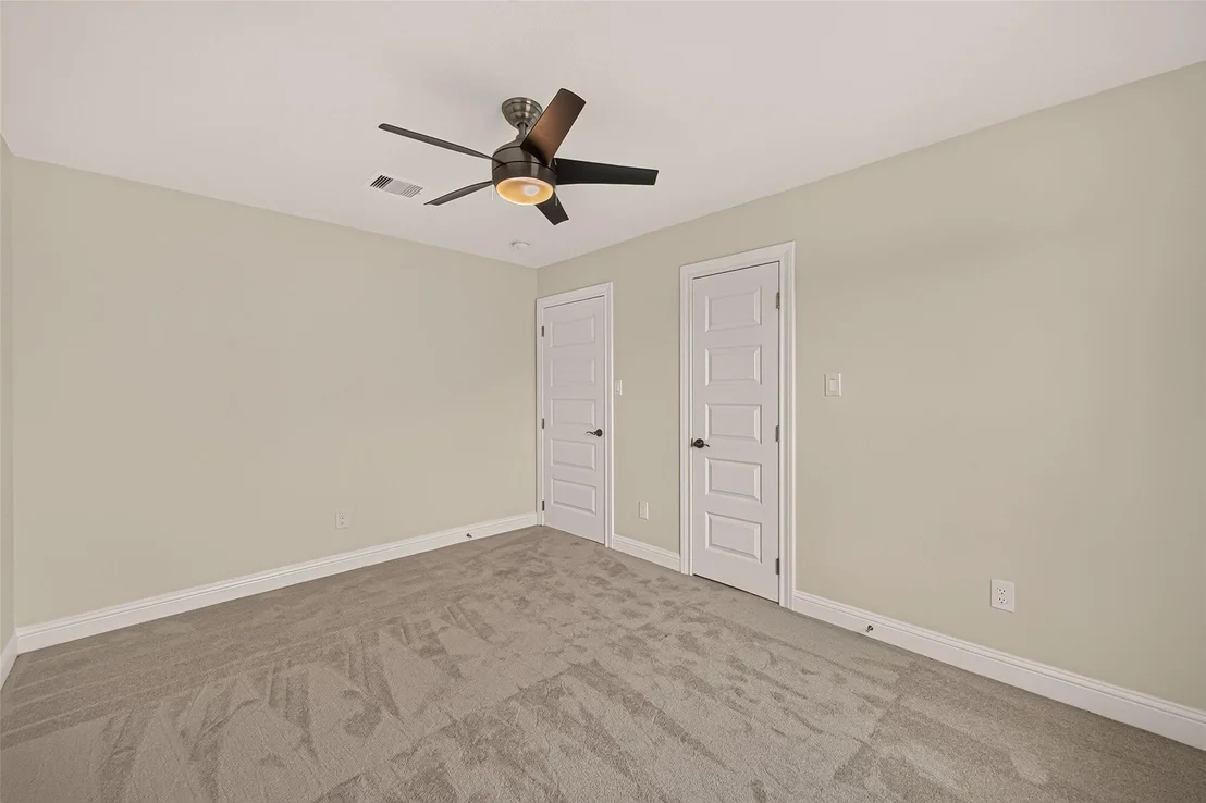 Photo of 2111 Pinecreek Pass Lane