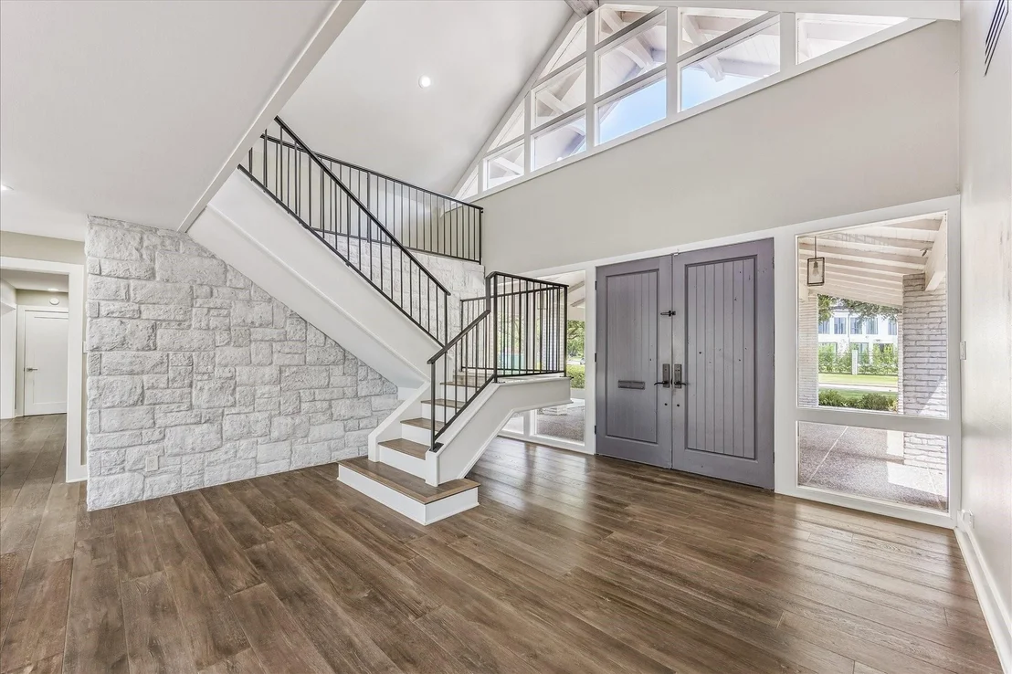 Photo of 5524 Sturbridge Drive