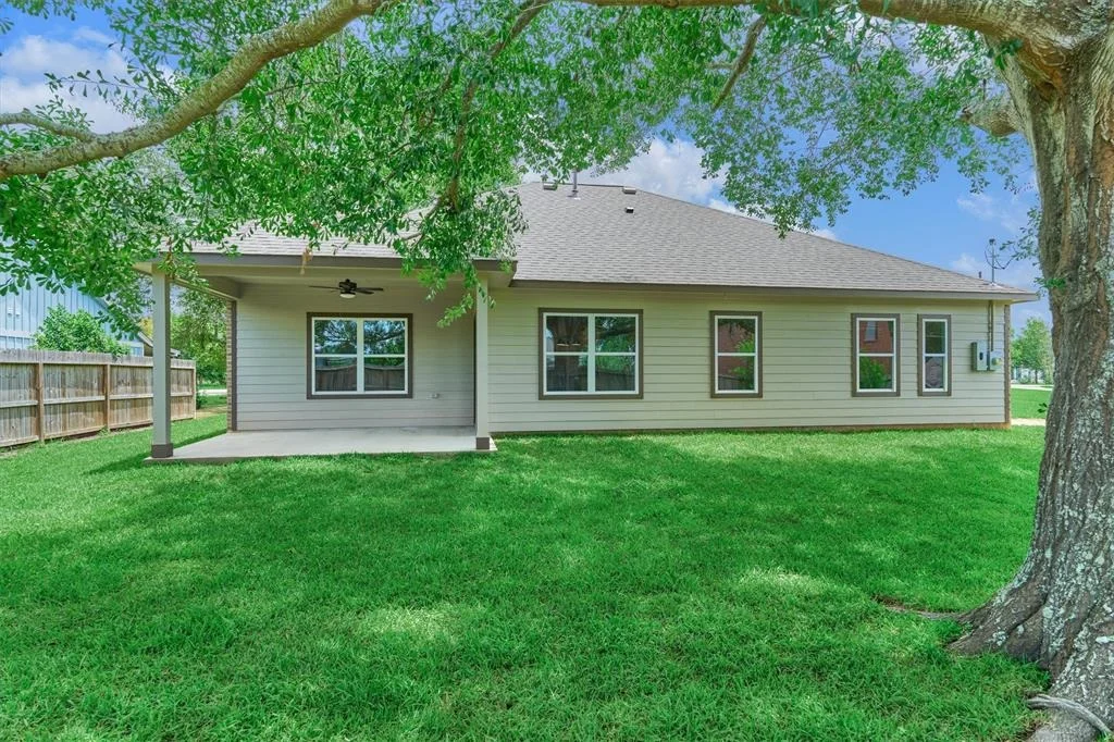 Photo of 10477 Valley Drive N
