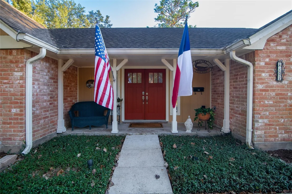 Photo of 1202 Sunset Drive